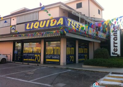 Liquidazione totale per rinnovo locali.